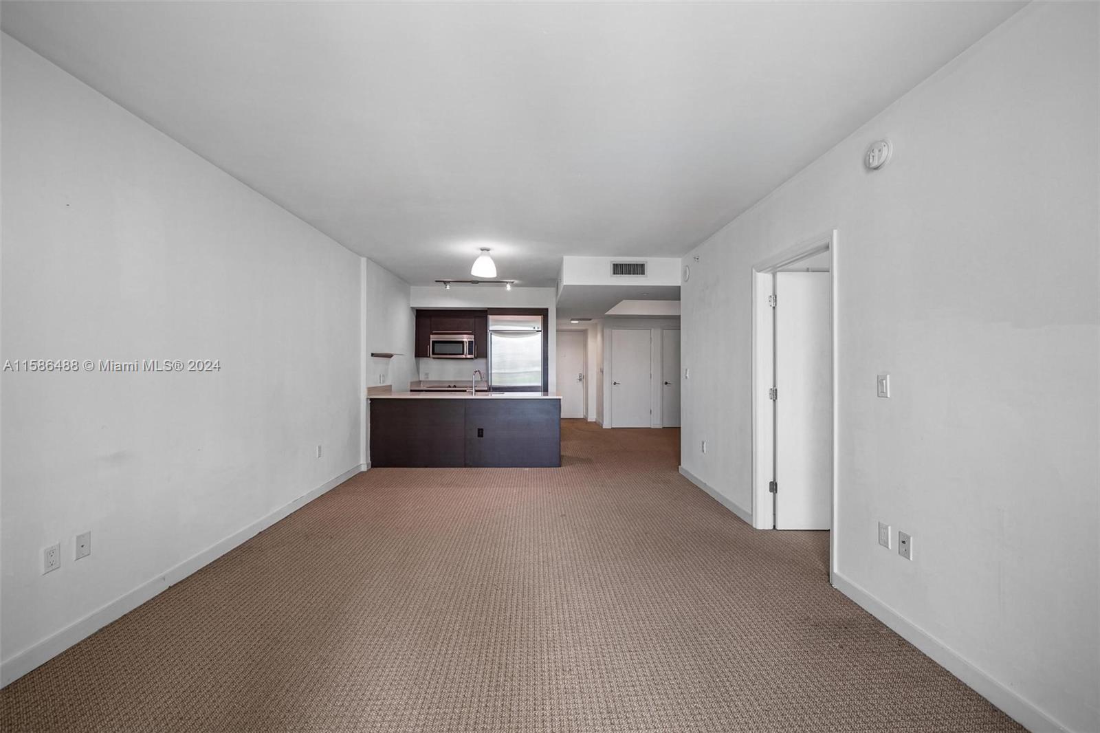 500 Brickell Ave # 700