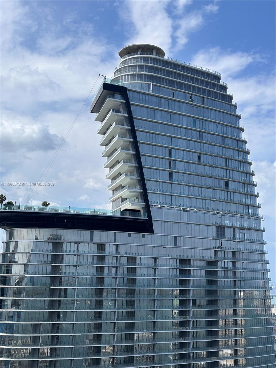 465 Brickell Ave # 5306