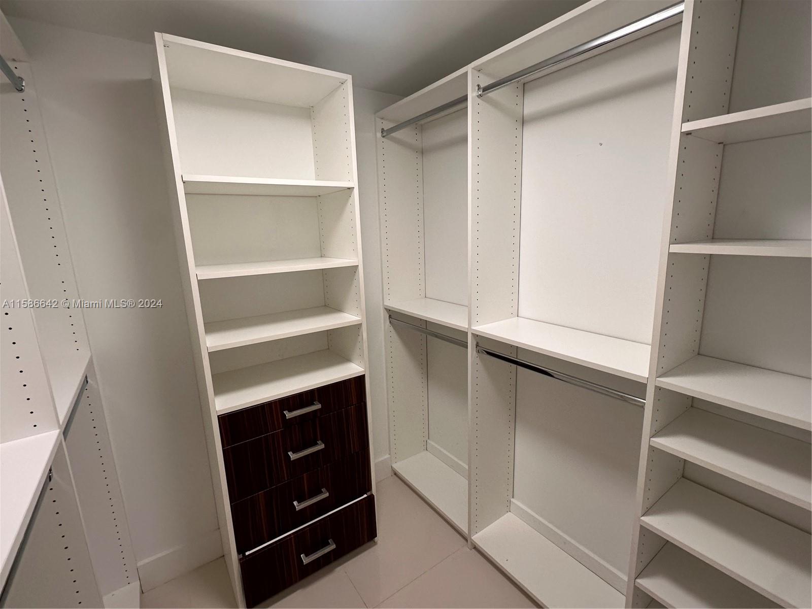 465 Brickell Ave # 5306