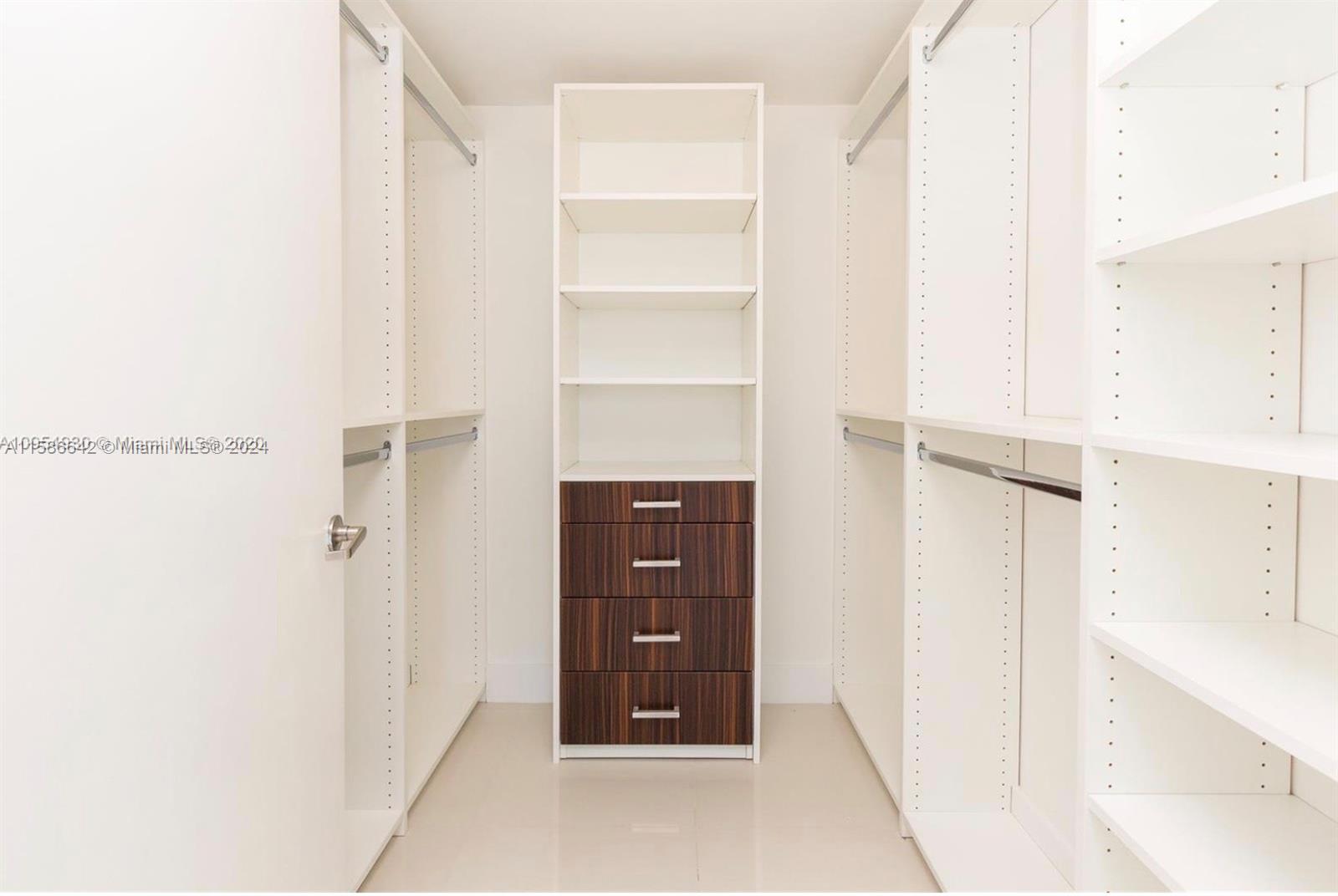 465 Brickell Ave # 5306