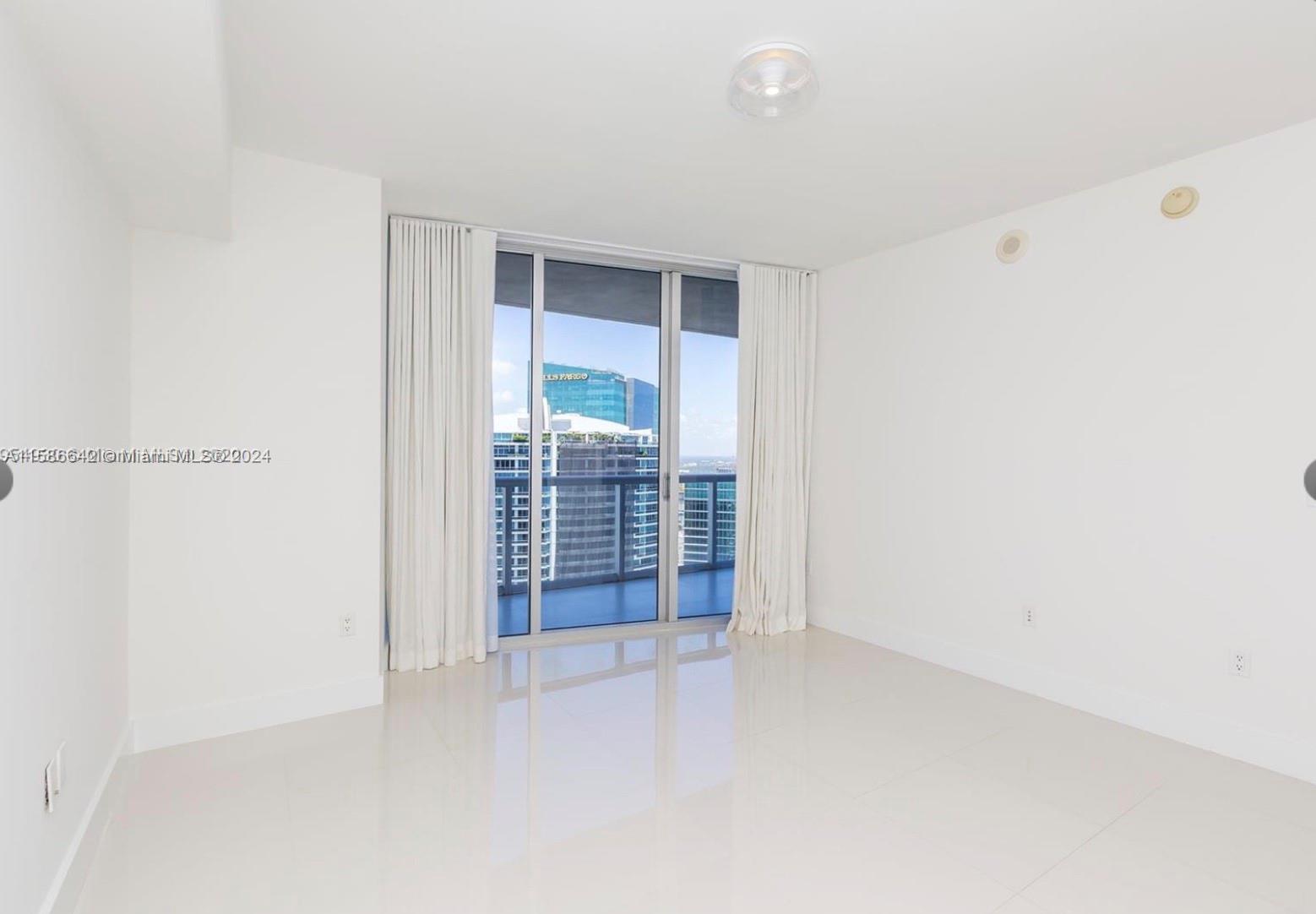 465 Brickell Ave # 5306
