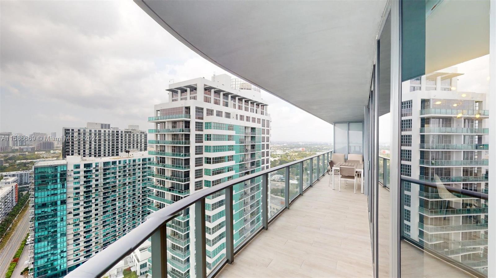 121 NE 34th St # 3004