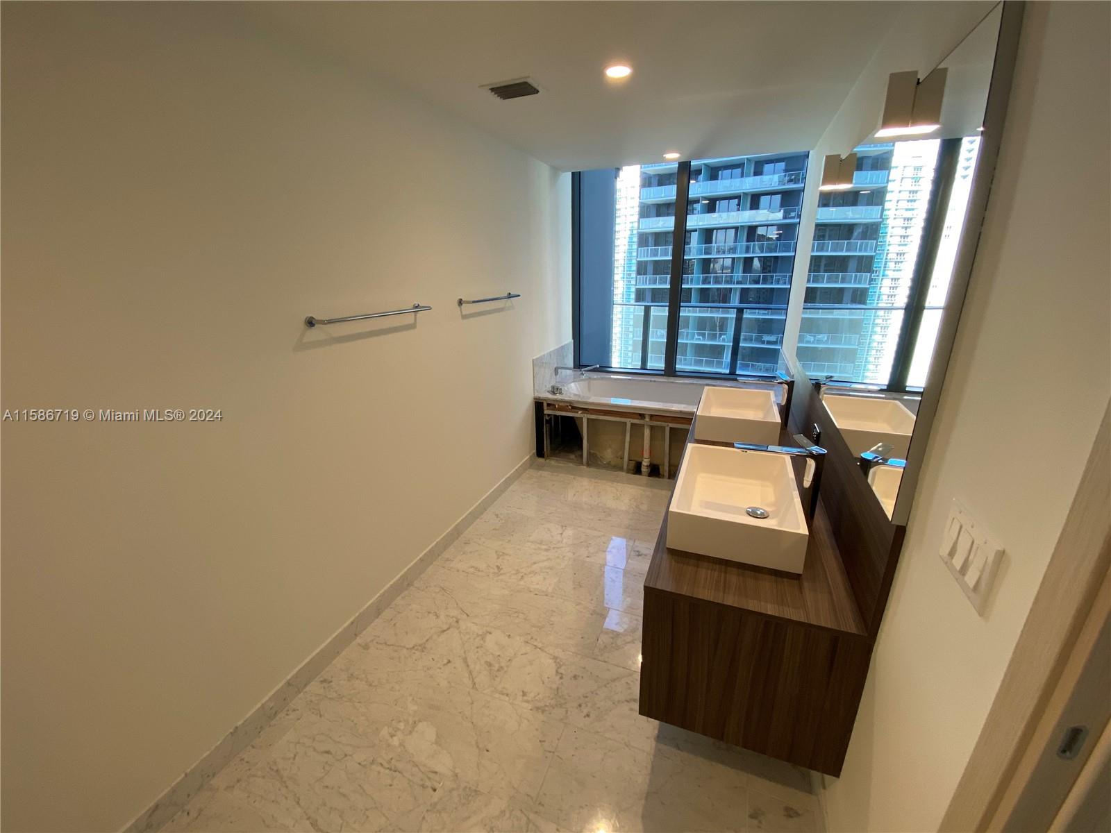 1000 BRICKELL PLAZA # 3309