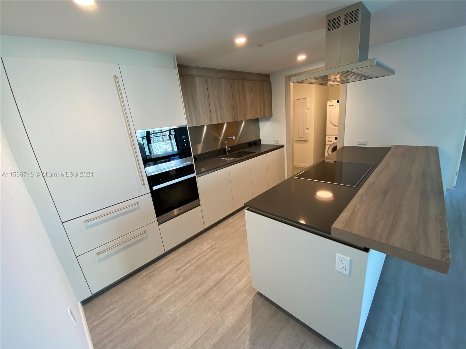 1000 BRICKELL PLAZA # 3309