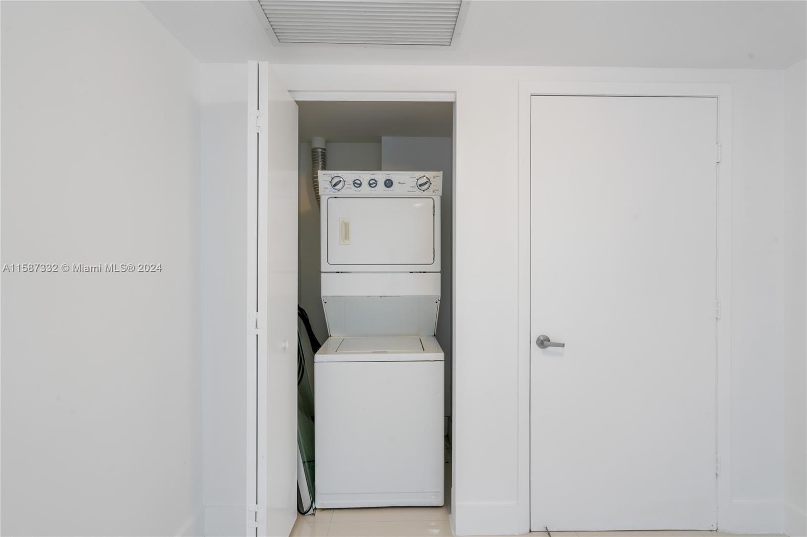 475 Brickell Ave # 2607