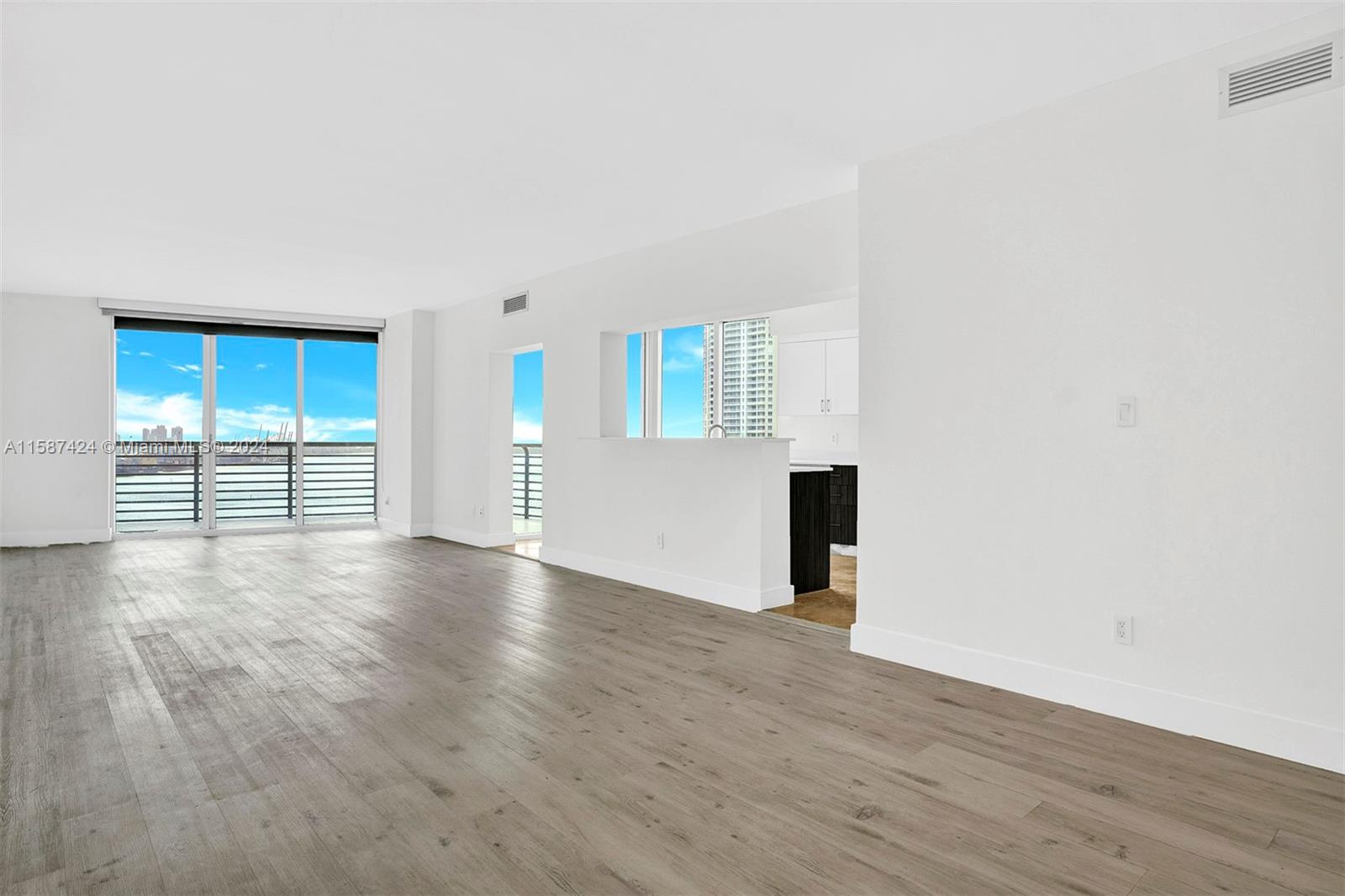 325 S Biscayne Blvd # 2223