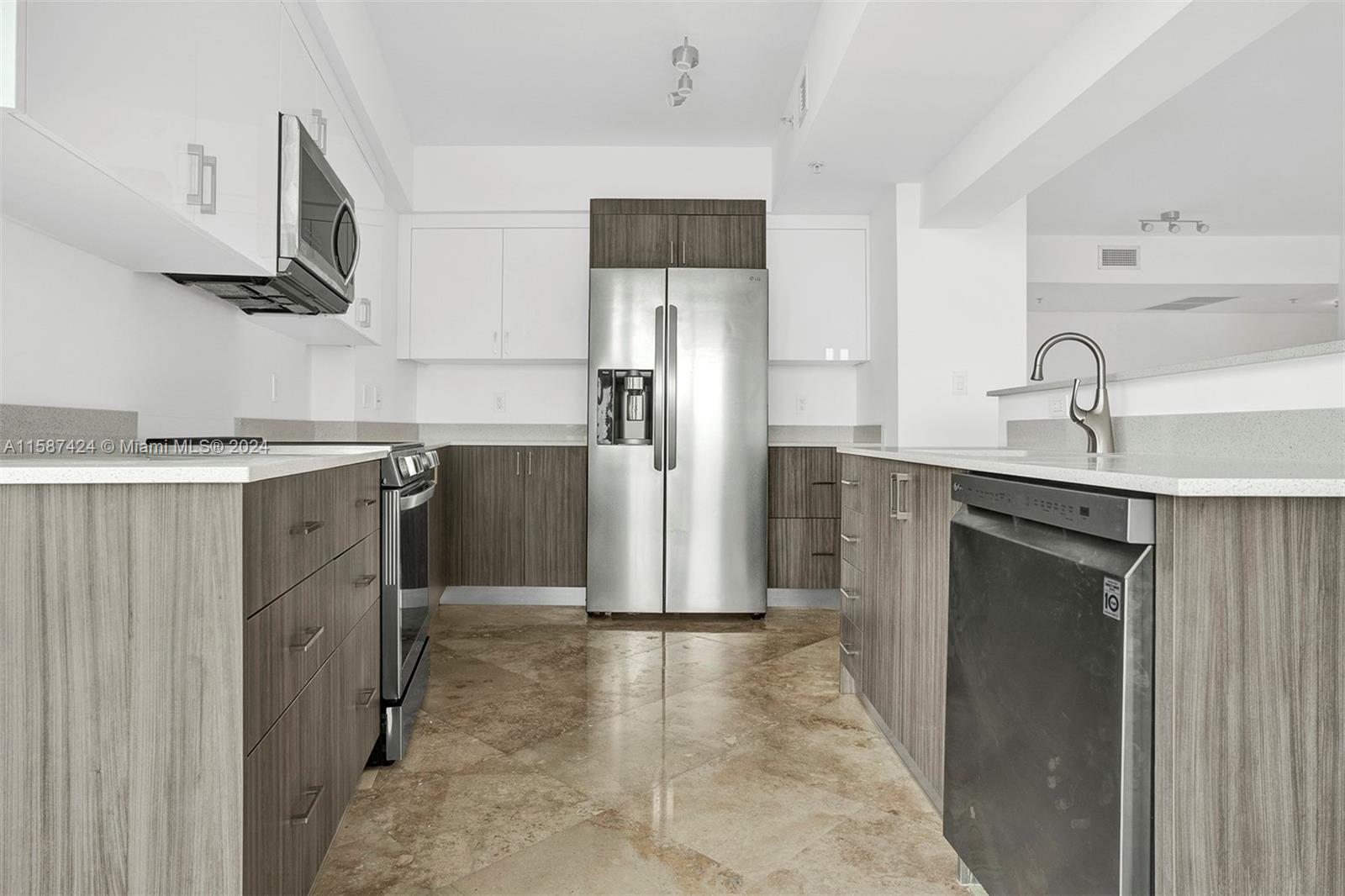 325 S Biscayne Blvd # 2223