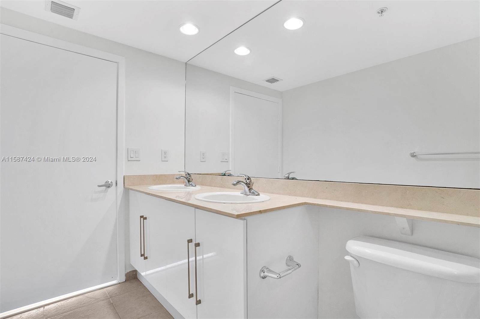 325 S Biscayne Blvd # 2223
