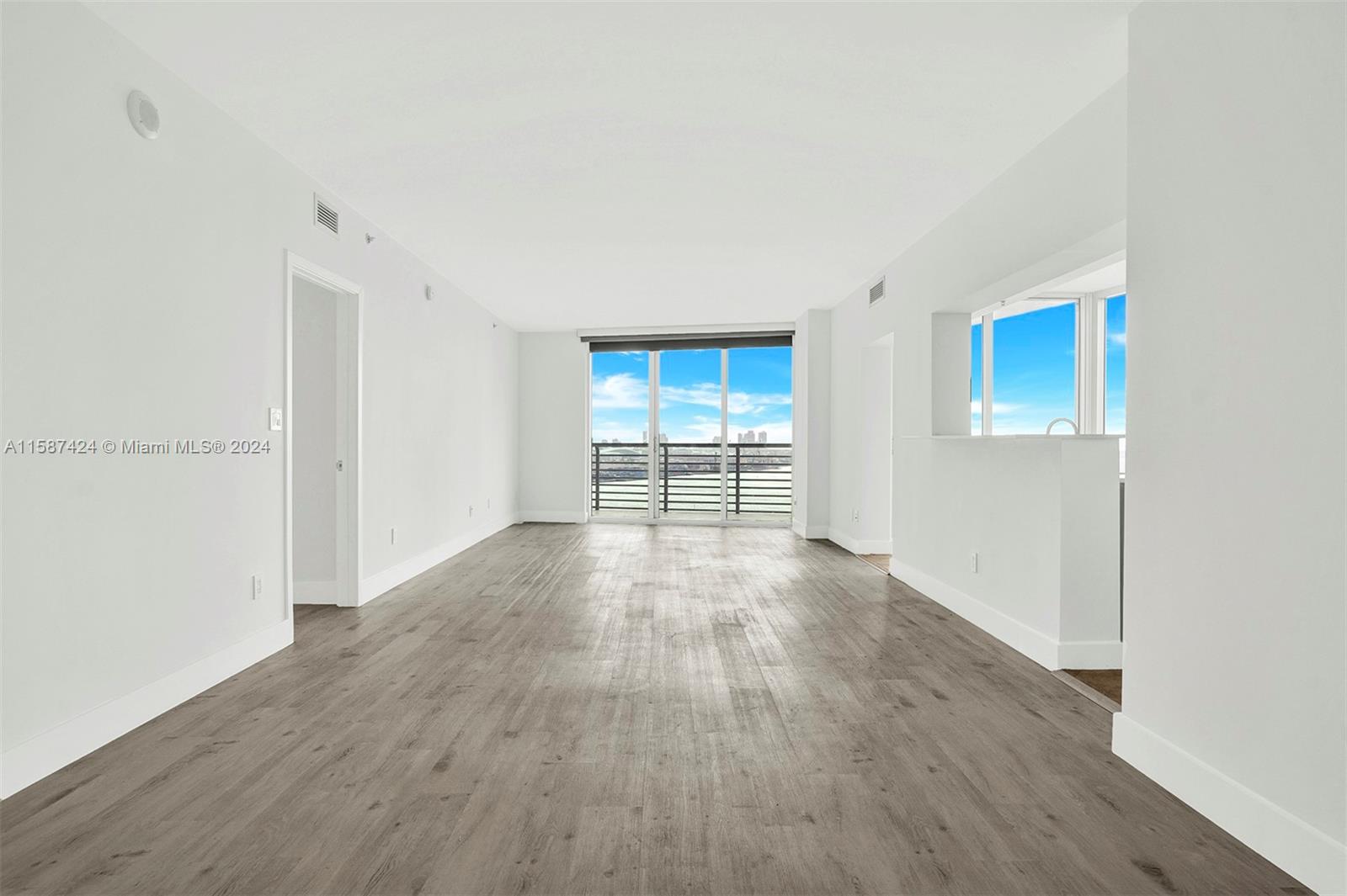 325 S Biscayne Blvd # 2223