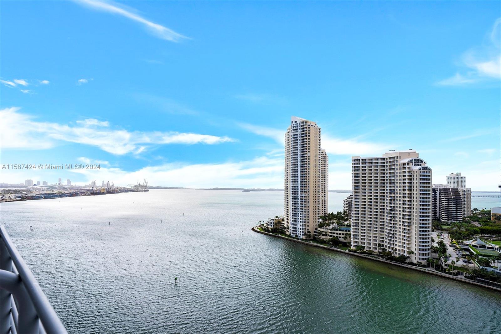 325 S Biscayne Blvd # 2223