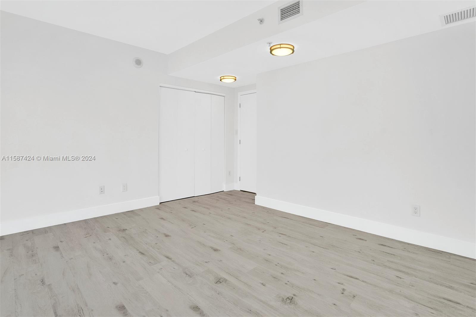 325 S Biscayne Blvd # 2223