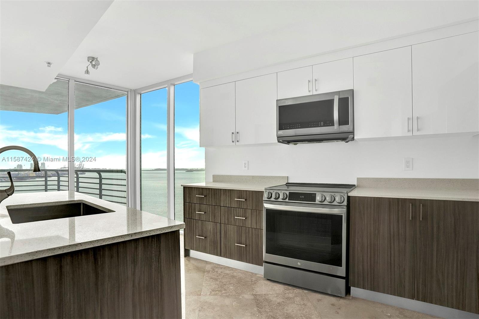 325 S Biscayne Blvd # 2223