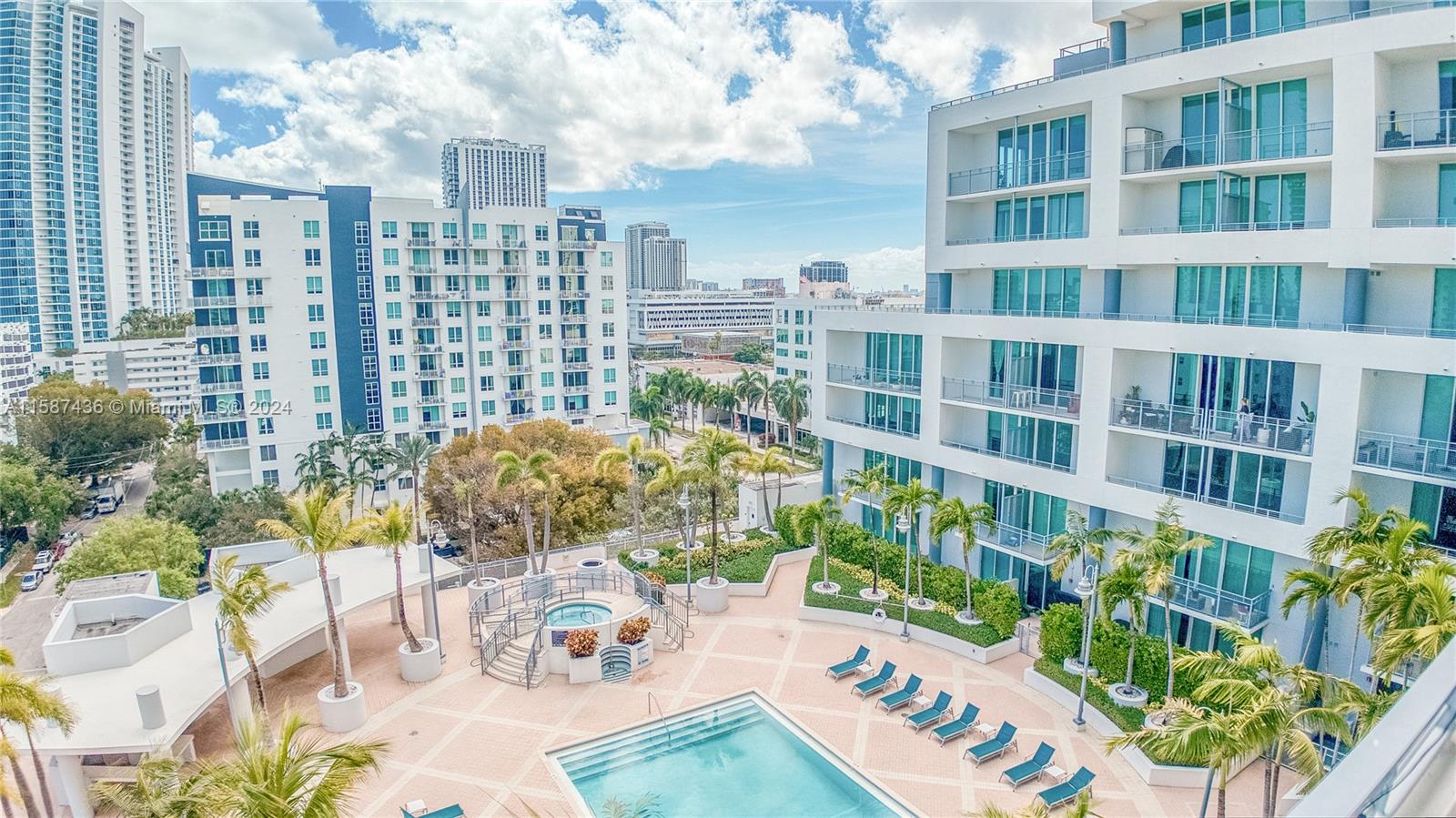 350 NE 24th St # 904