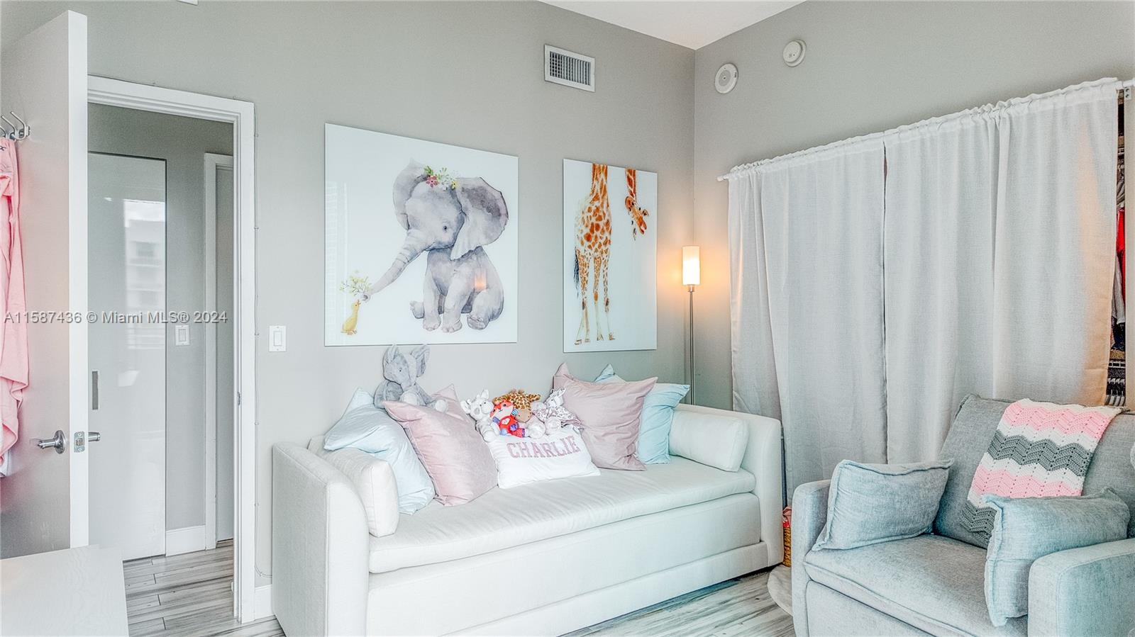 350 NE 24th St # 904