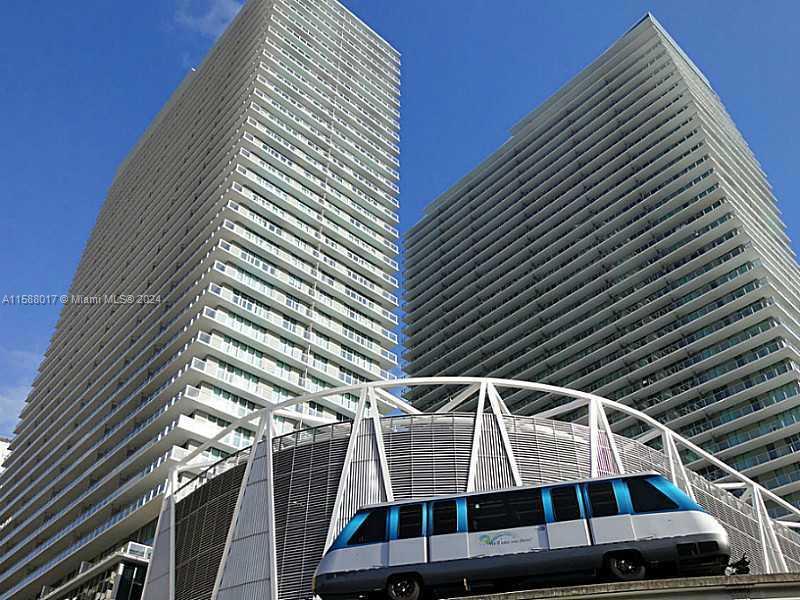 79 SW 12th St Unit: 2404-S