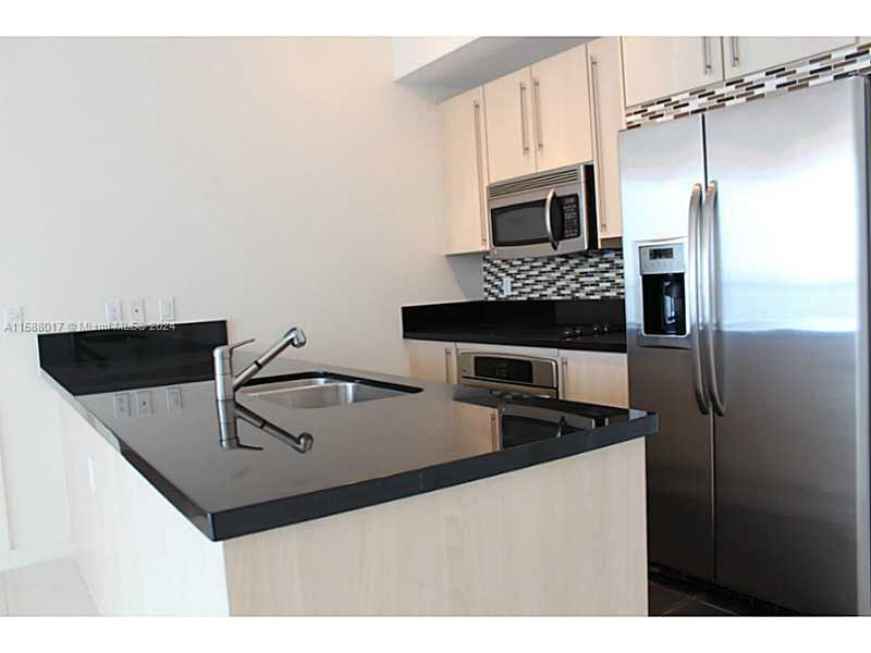 79 SW 12th St Unit: 2404-S