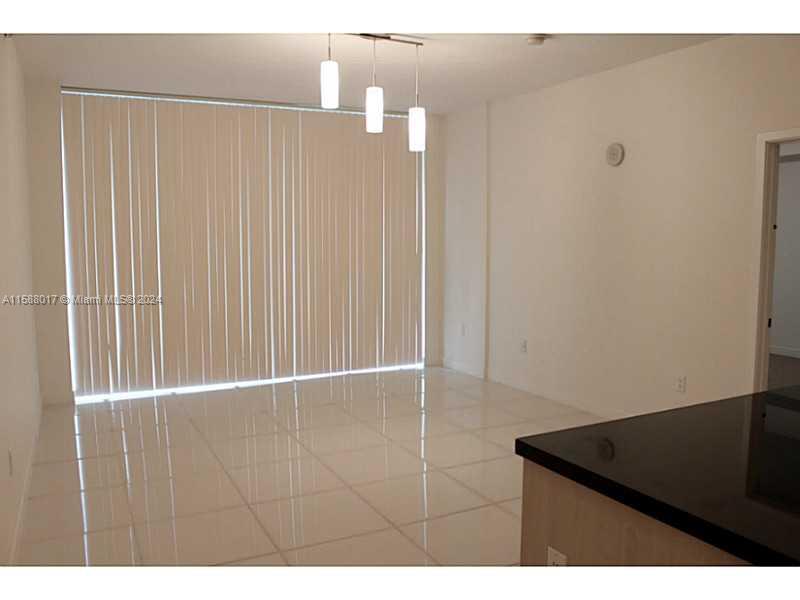79 SW 12th St Unit: 2404-S