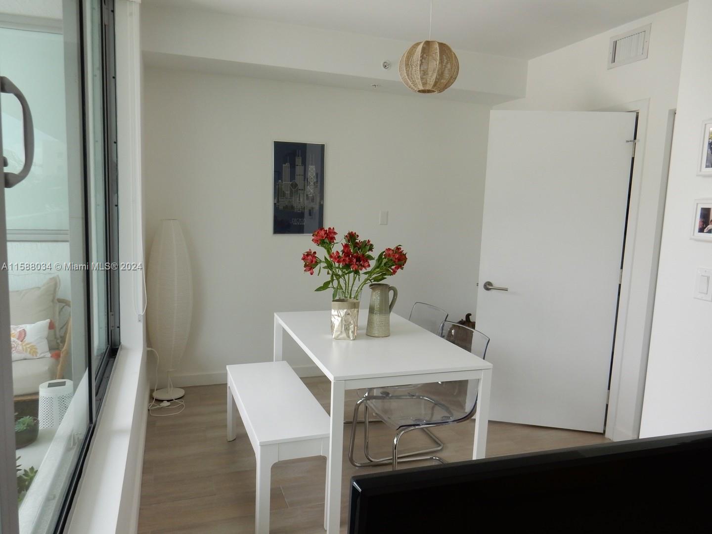 1600 SW 1st Ave # 506