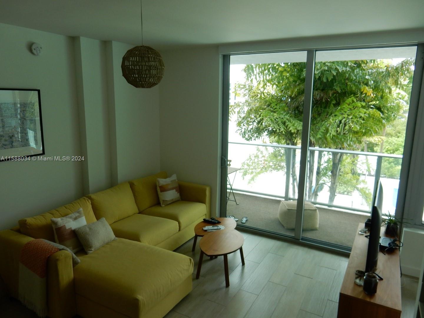 1600 SW 1st Ave # 506