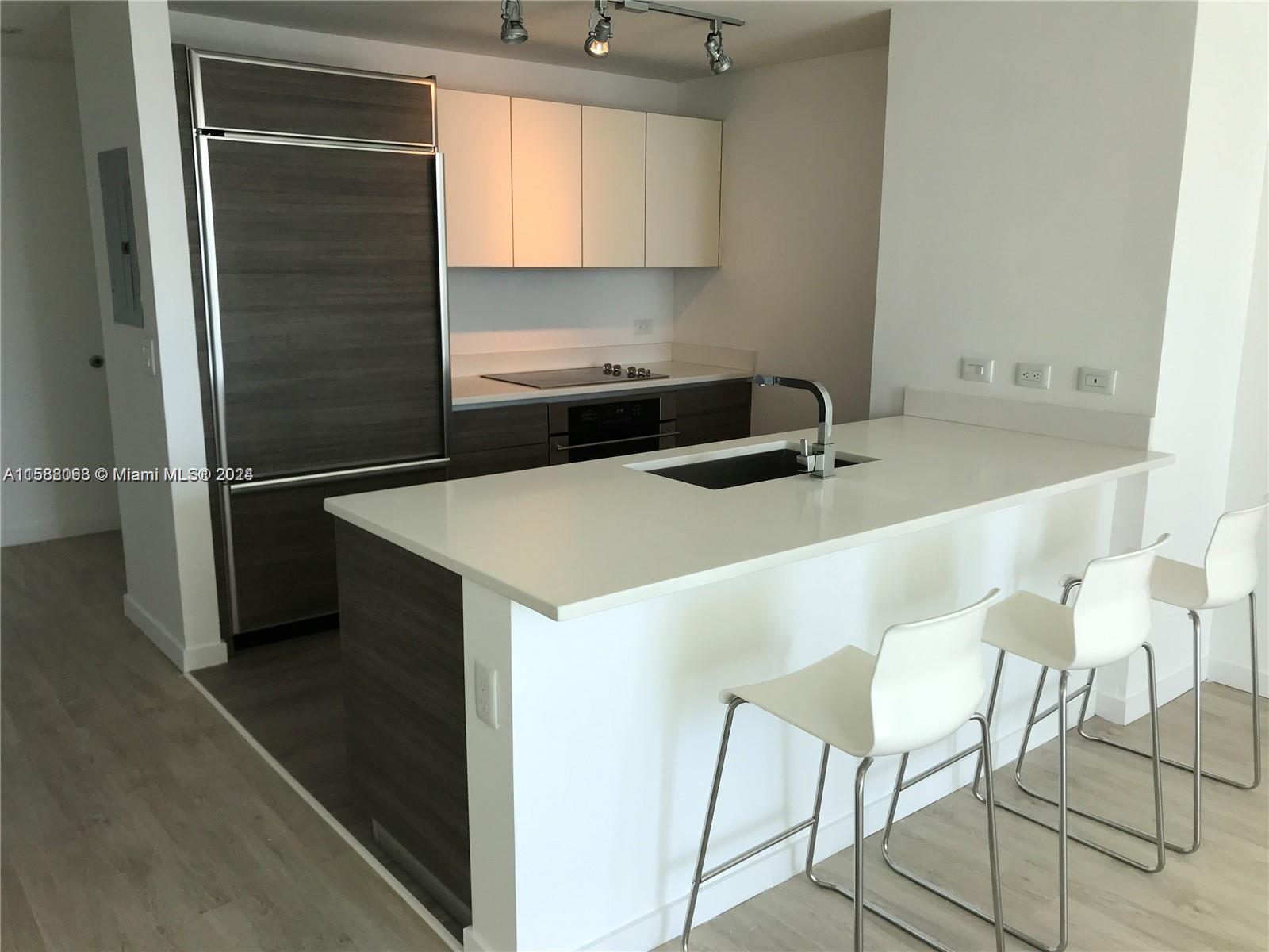 1100 S MIAMI AVE Unit: 3602