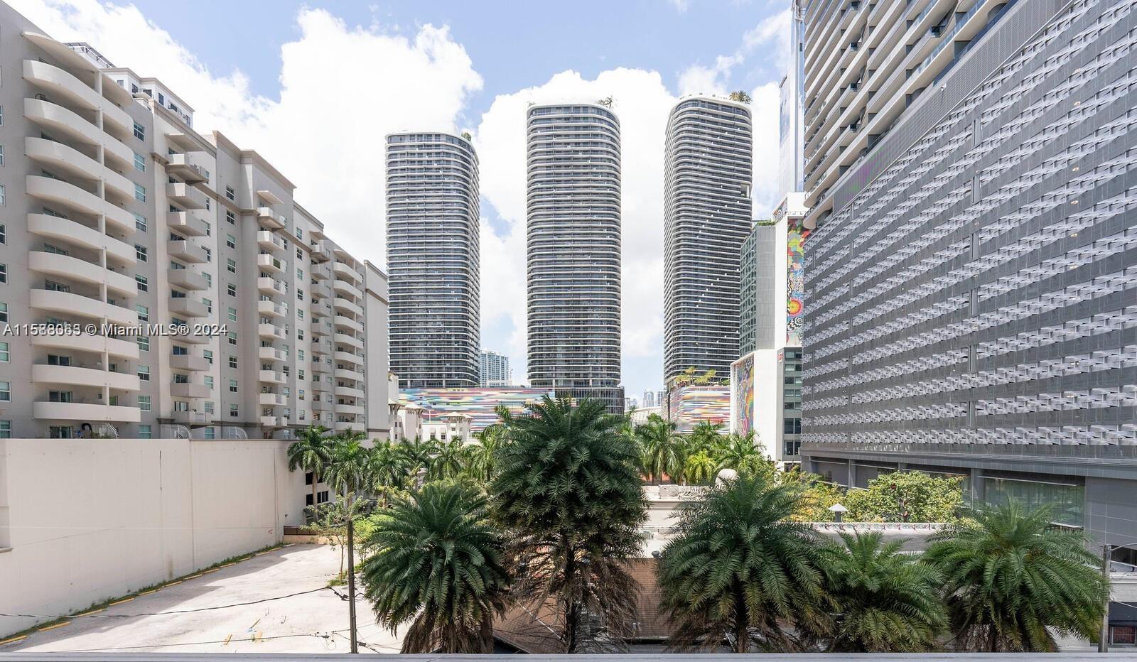 1100 S MIAMI AVE Unit: 3602