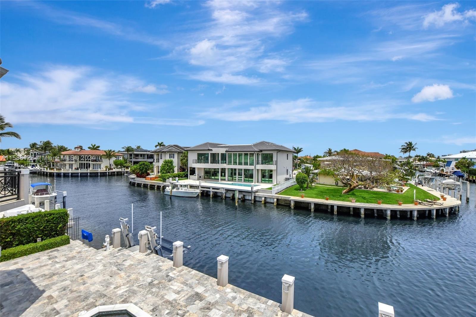 761 NE Marine Dr