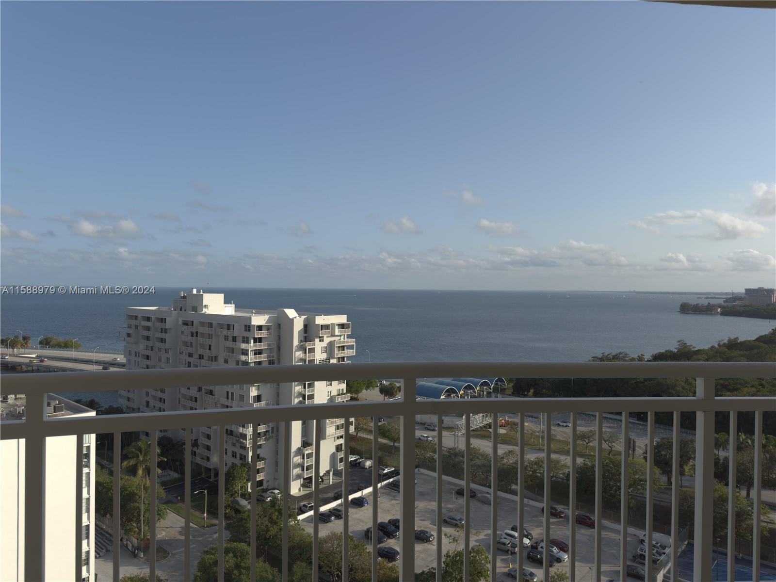2475 Brickell Ave # 1607