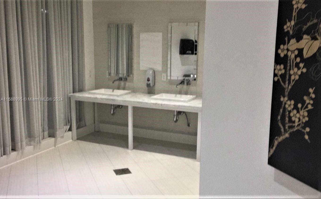 350 S Miami Ave Unit: 2105