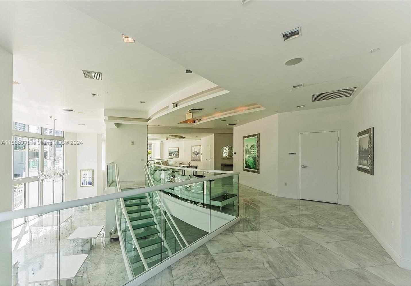 350 S Miami Ave Unit: 2105
