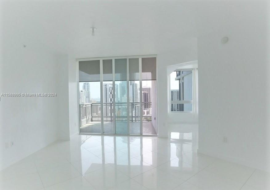 350 S Miami Ave Unit: 2105