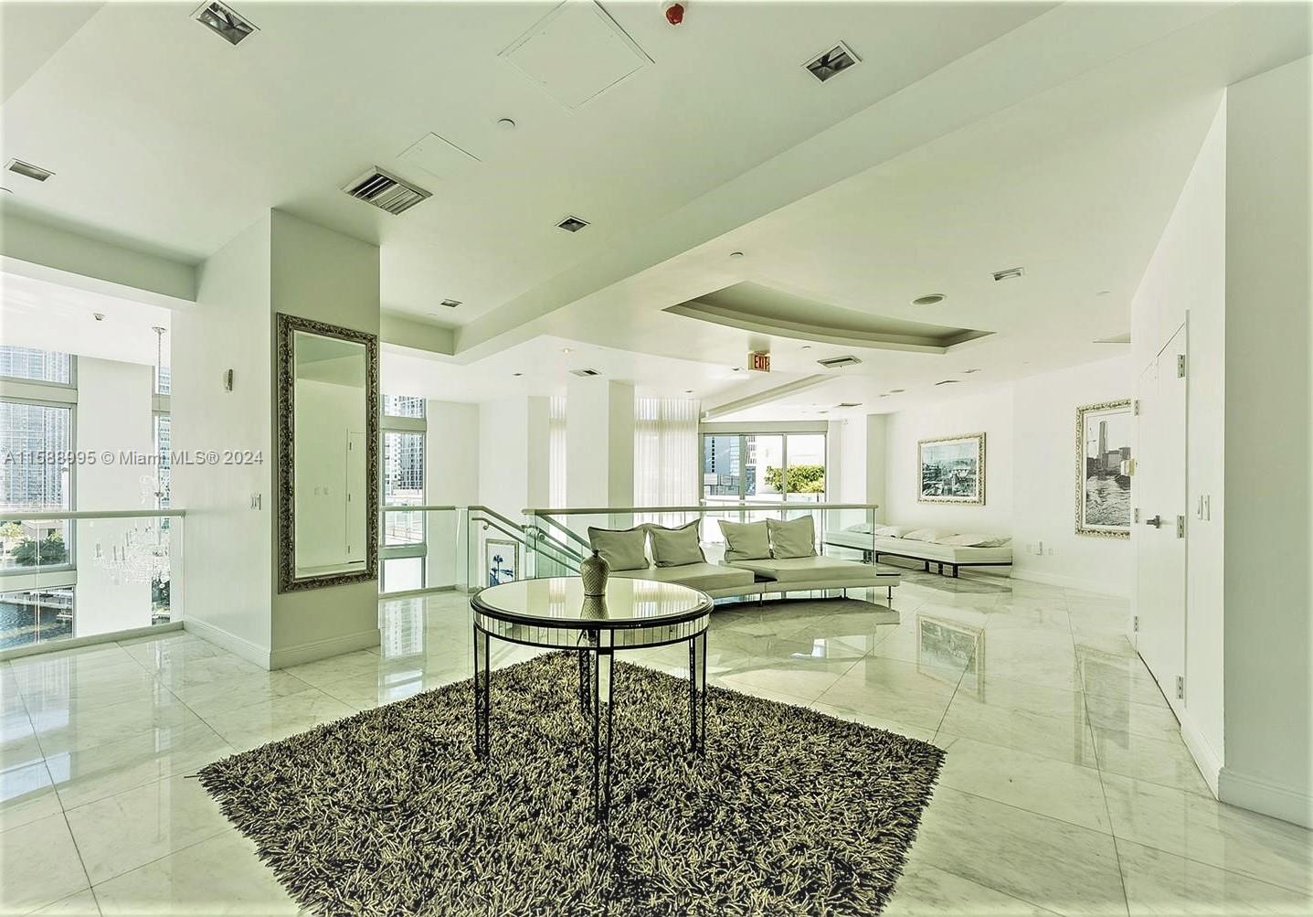 350 S Miami Ave Unit: 2105