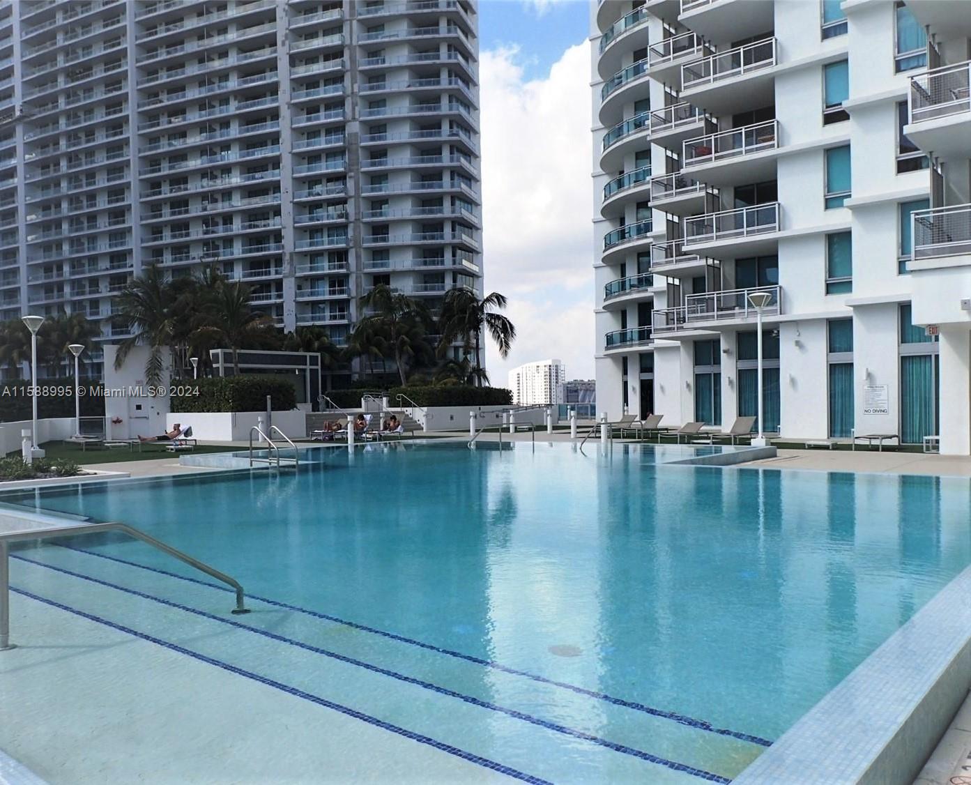 350 S Miami Ave Unit: 2105
