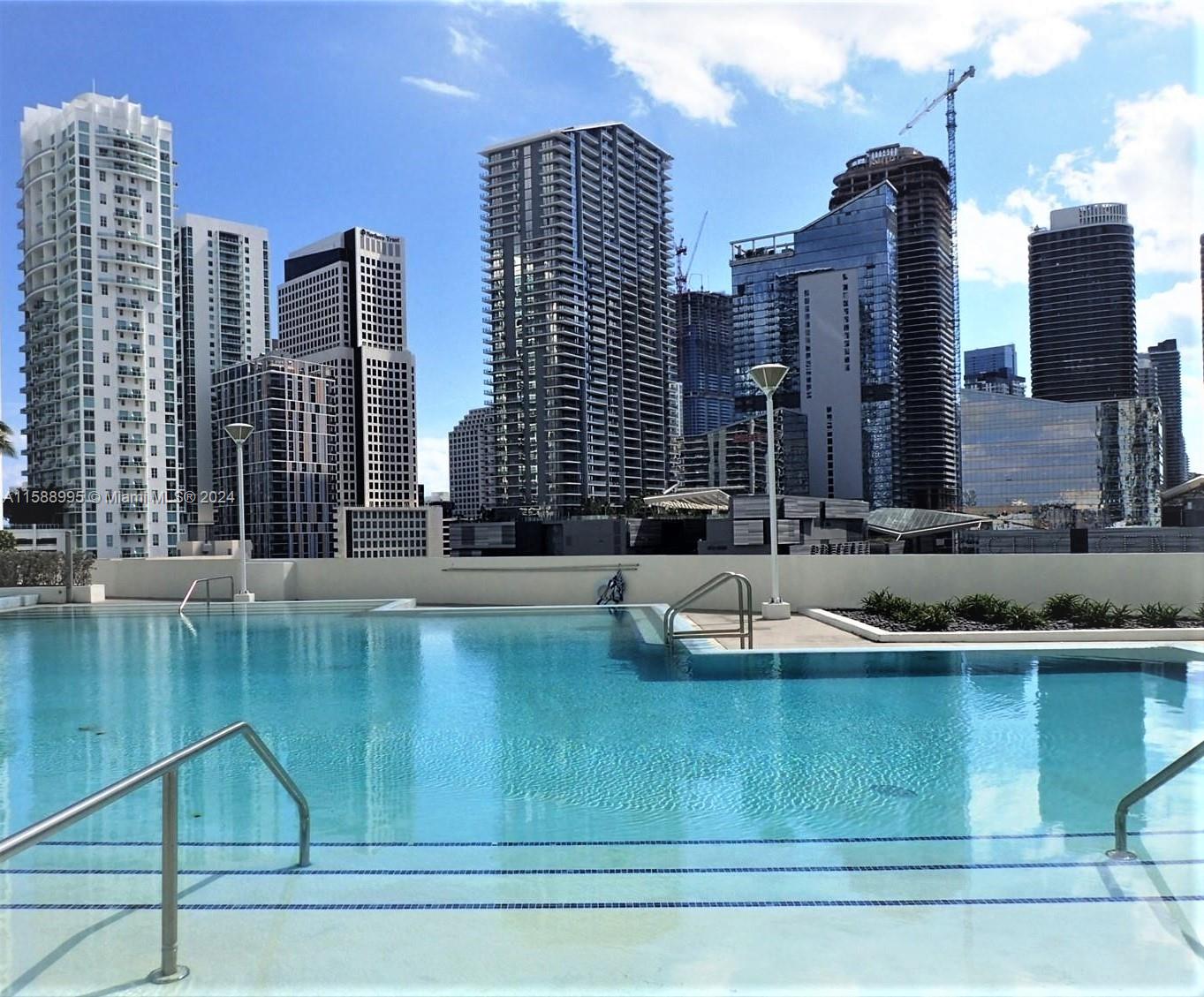 350 S Miami Ave Unit: 2105