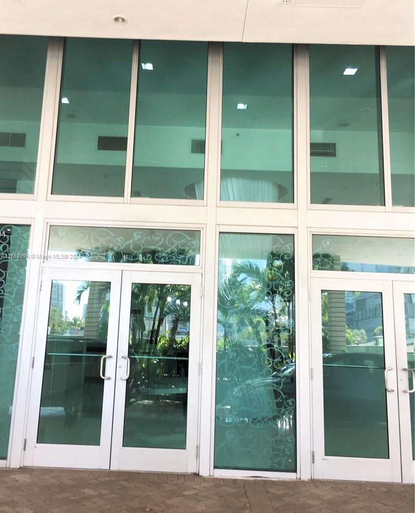 350 S Miami Ave Unit: 2105