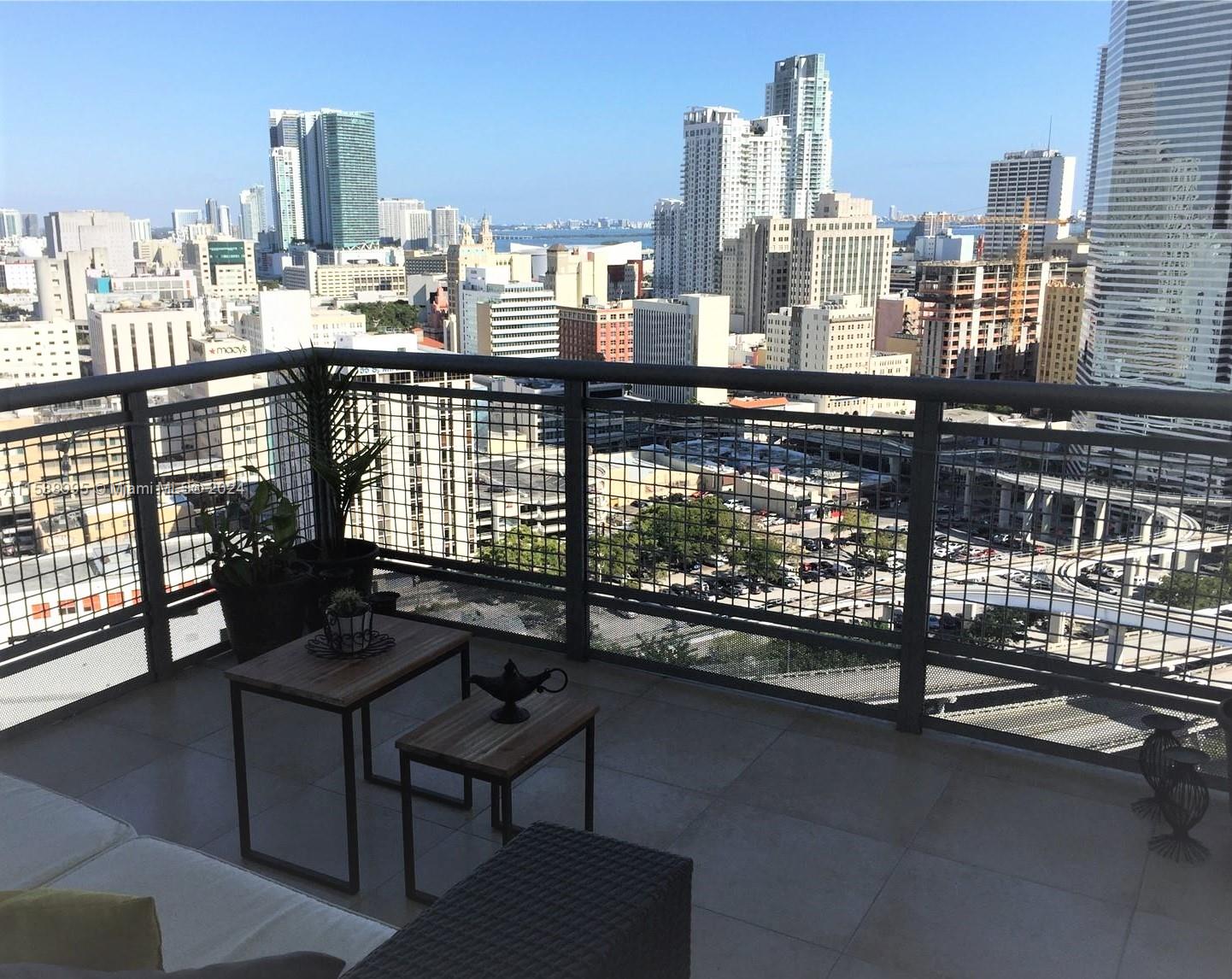 350 S Miami Ave Unit: 2105