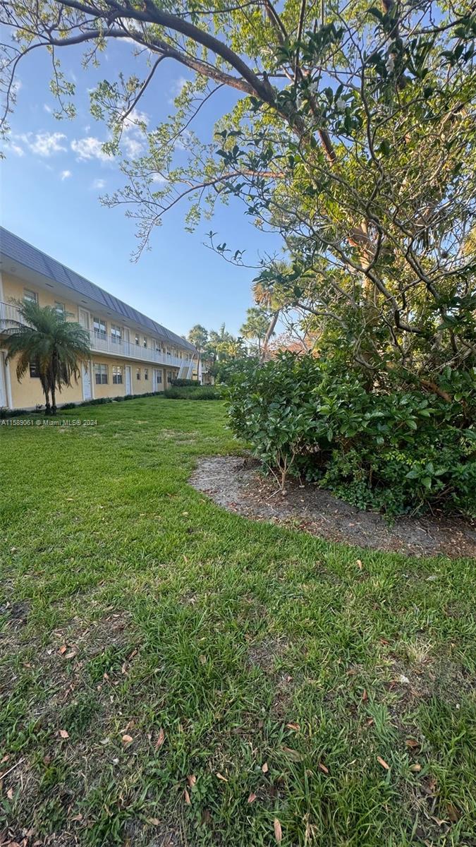 5156 NE 6th Ave # 220