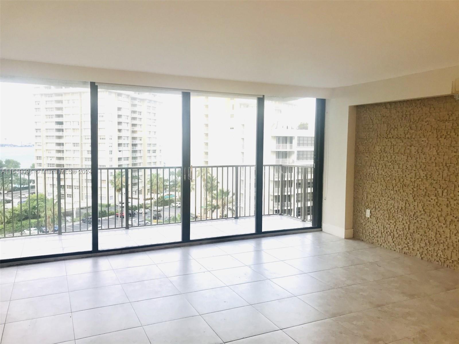 1450 Brickell Bay Dr # 814