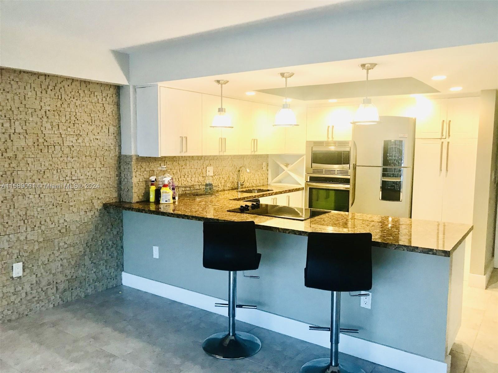 1450 Brickell Bay Dr # 814