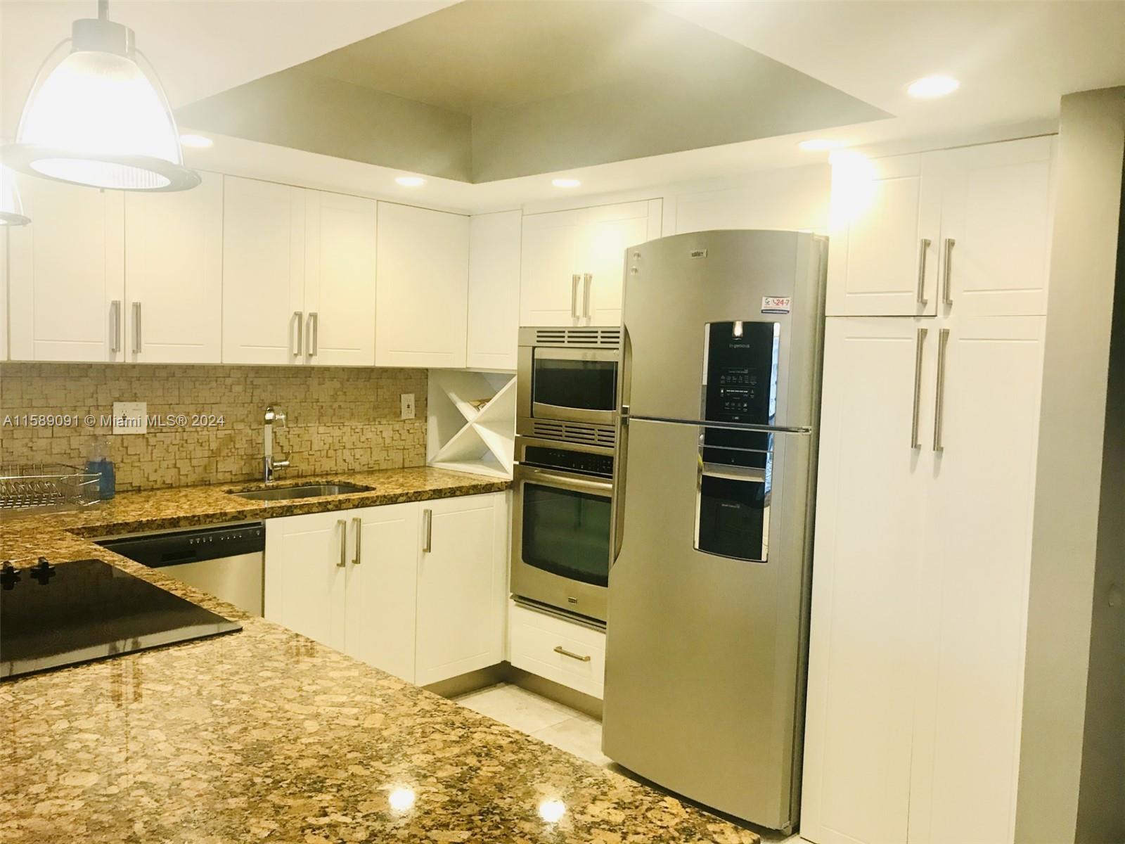 1450 Brickell Bay Dr # 814