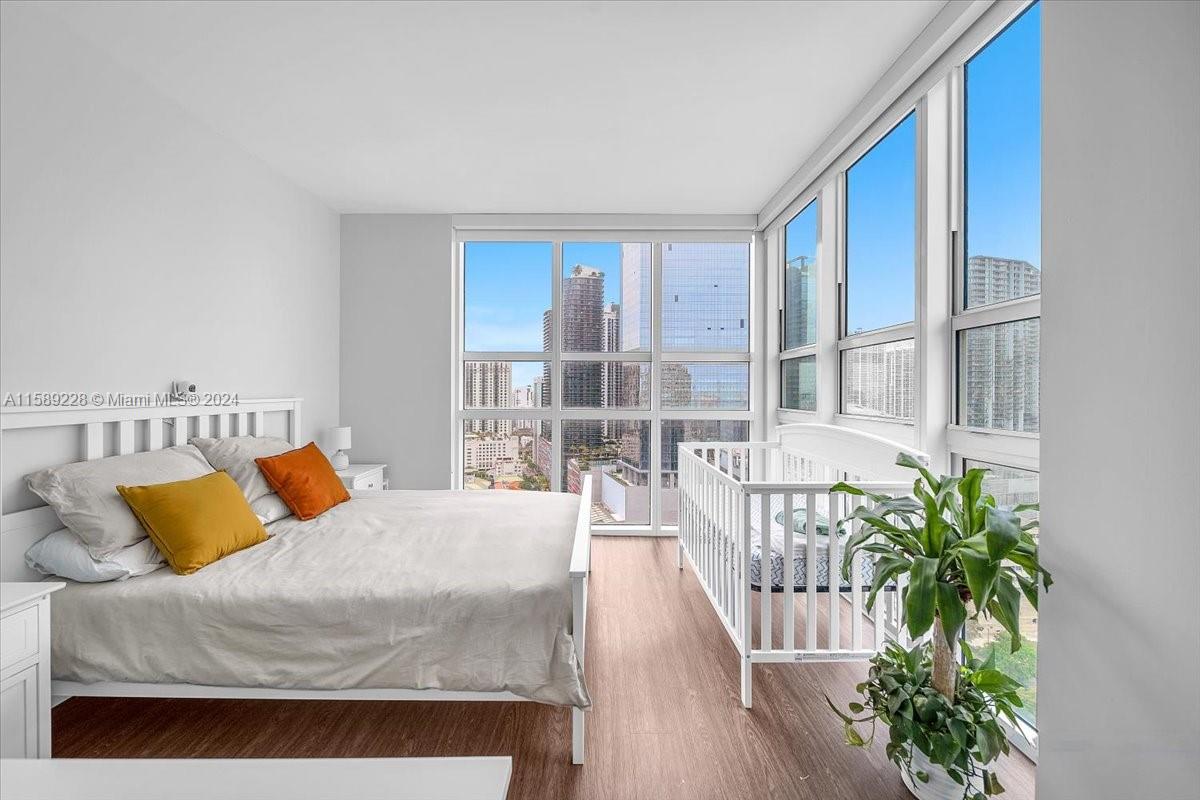 950 Brickell Bay Dr # 2700