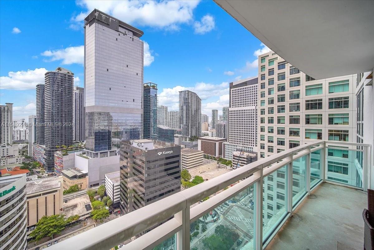 950 Brickell Bay Dr # 2700