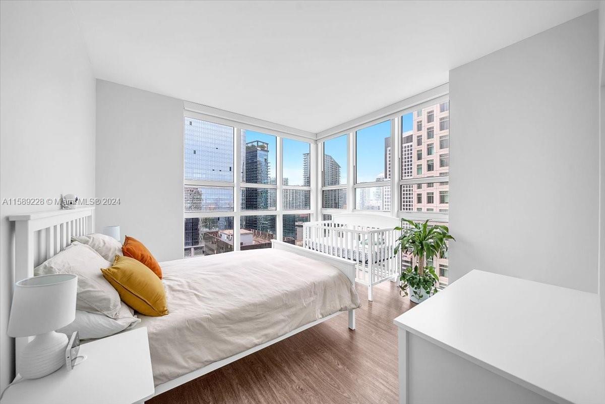 950 Brickell Bay Dr # 2700