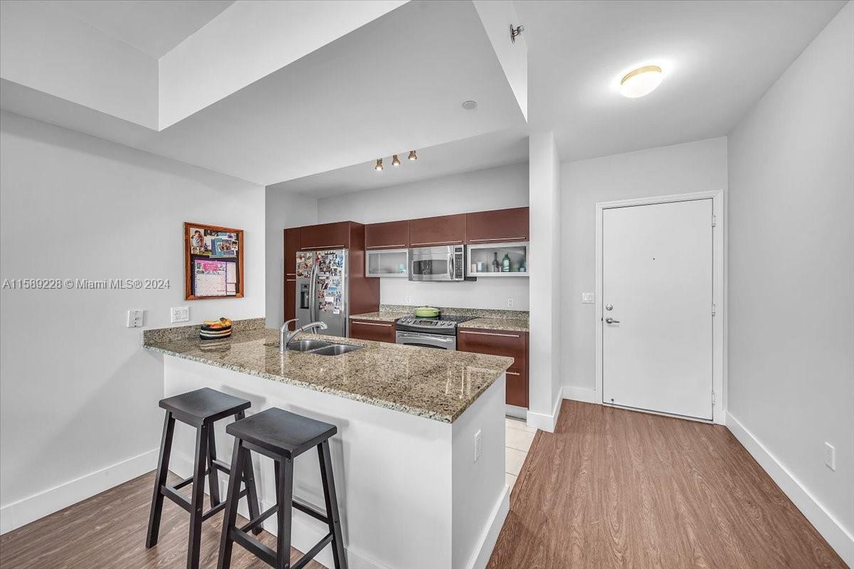 950 Brickell Bay Dr # 2700