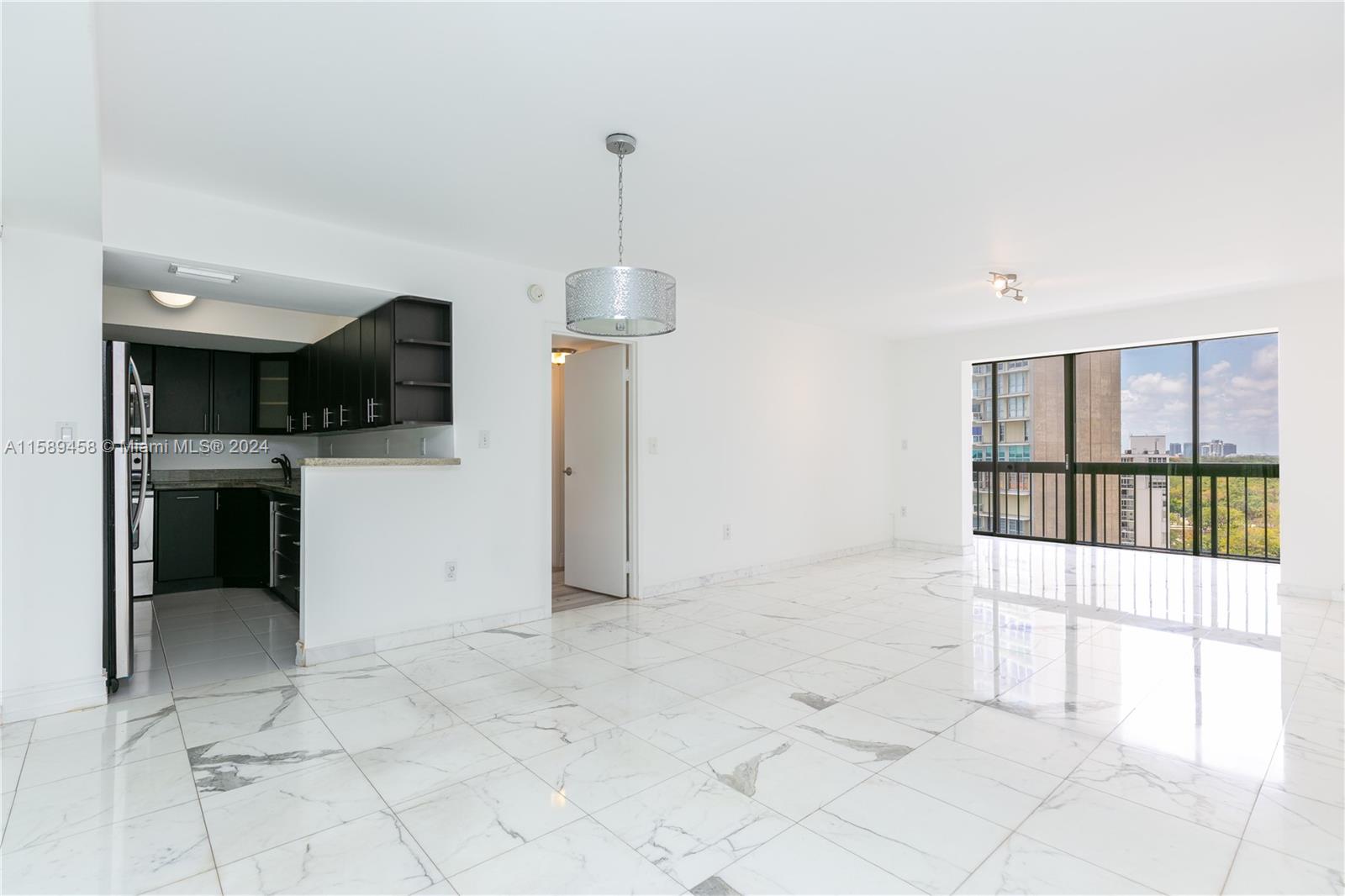 2333 Brickell Ave # 1110