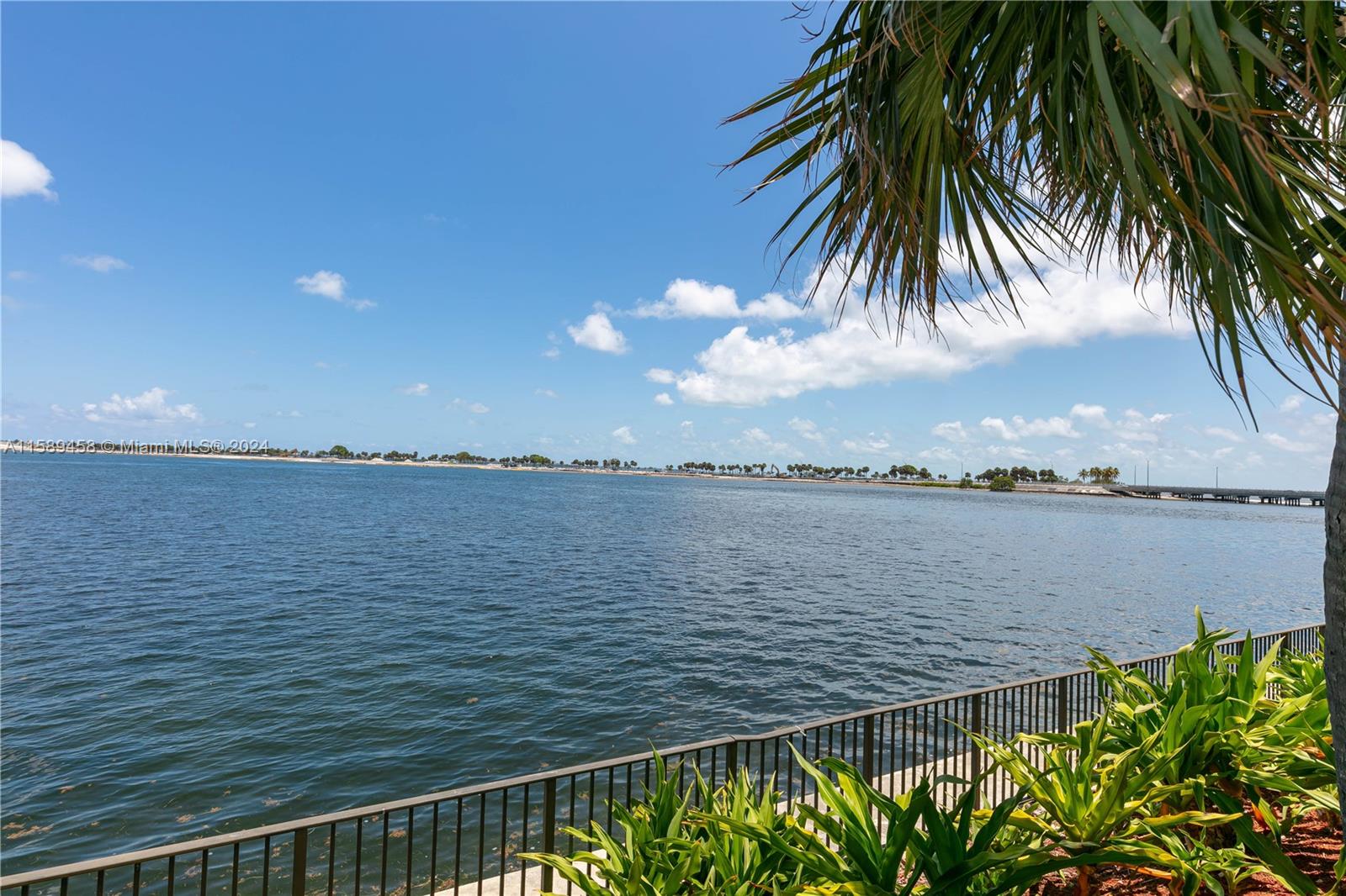 2333 Brickell Ave # 1110