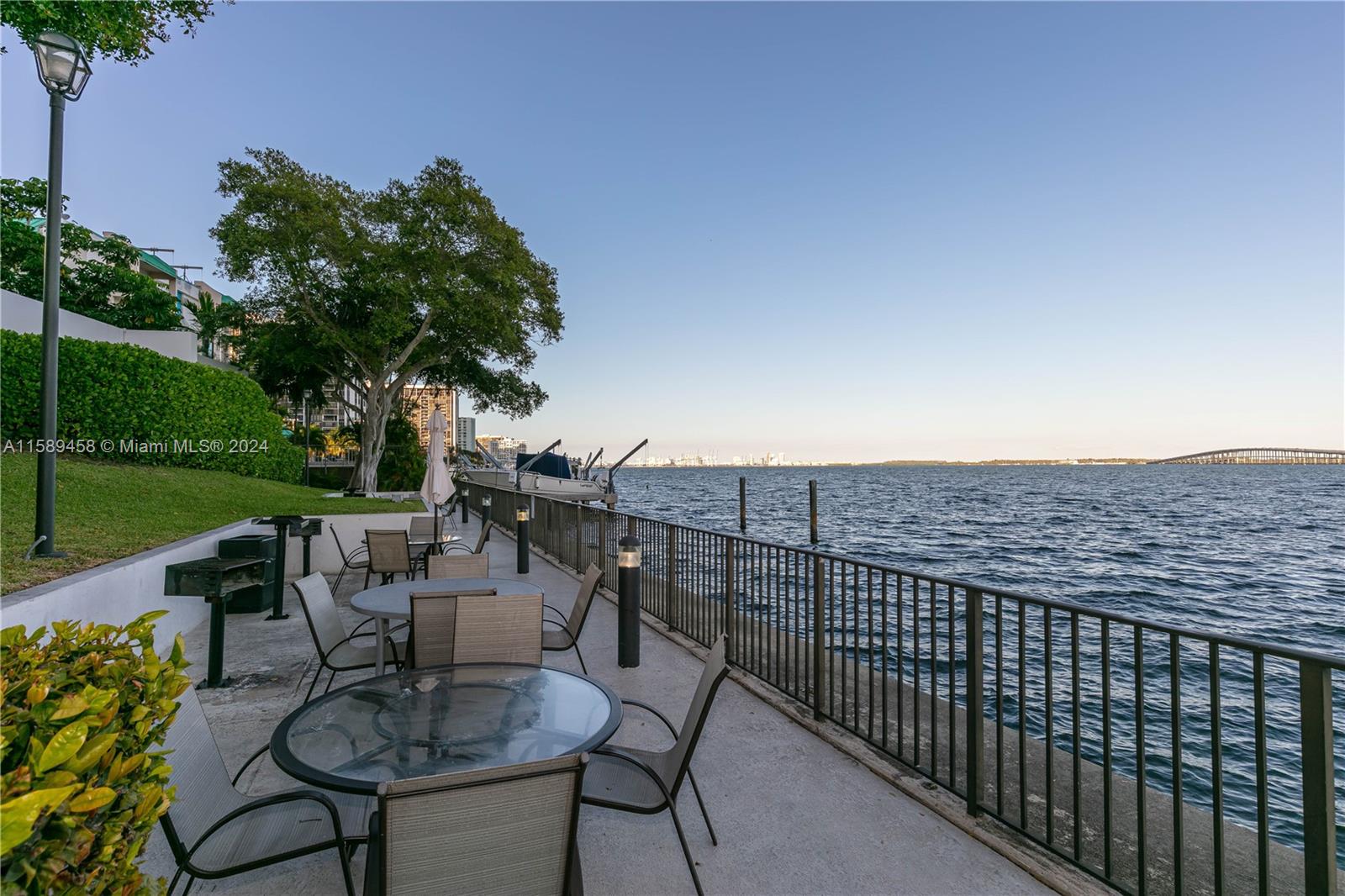 2333 Brickell Ave # 1110