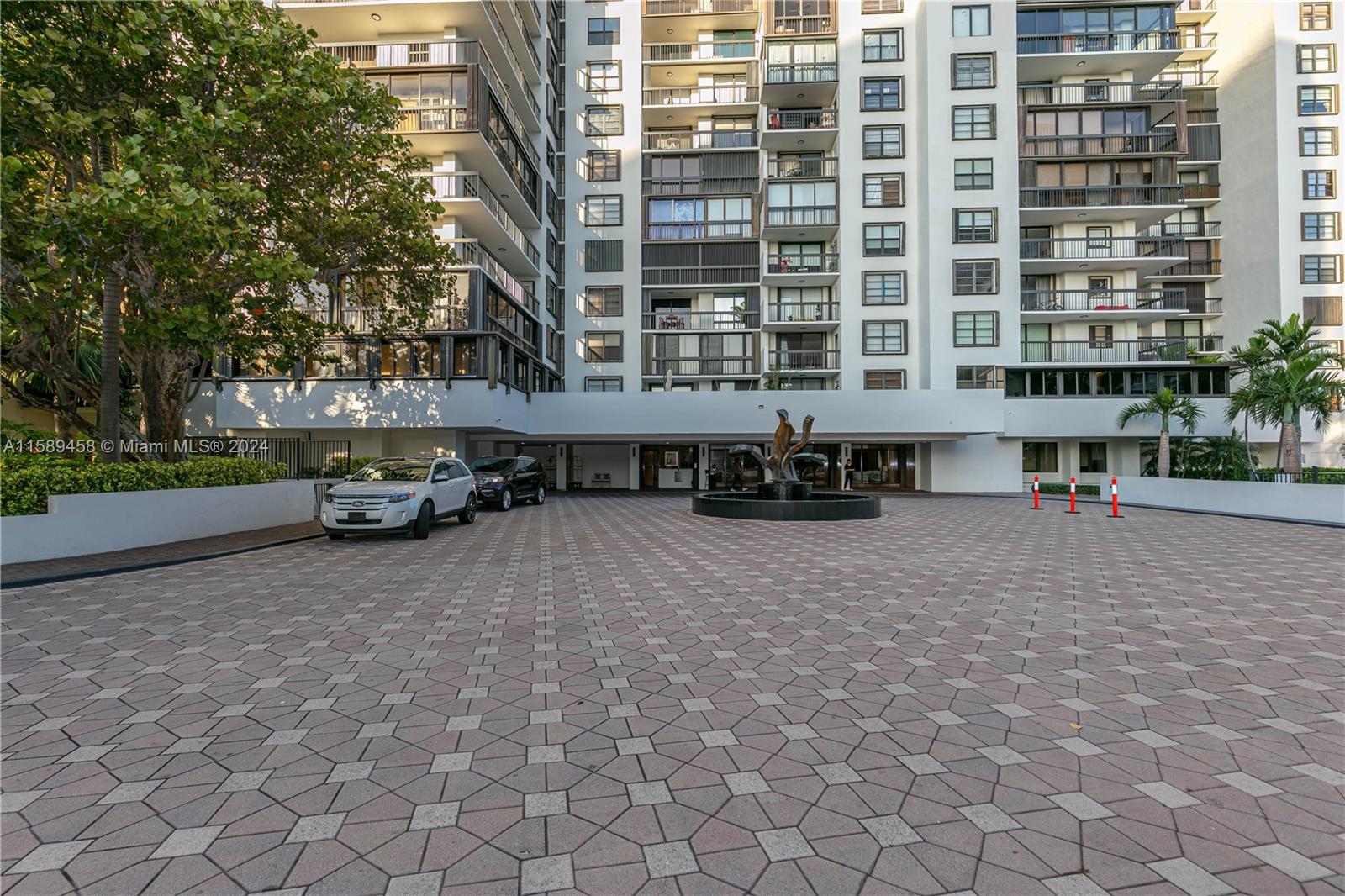 2333 Brickell Ave # 1110