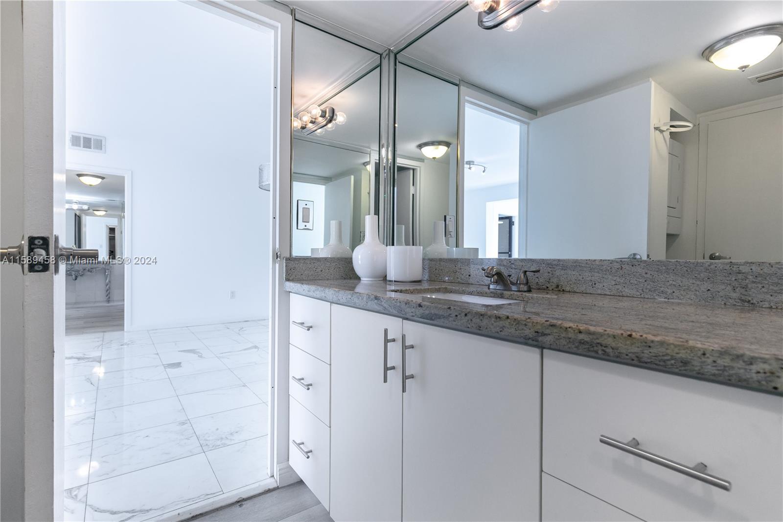 2333 Brickell Ave # 1110