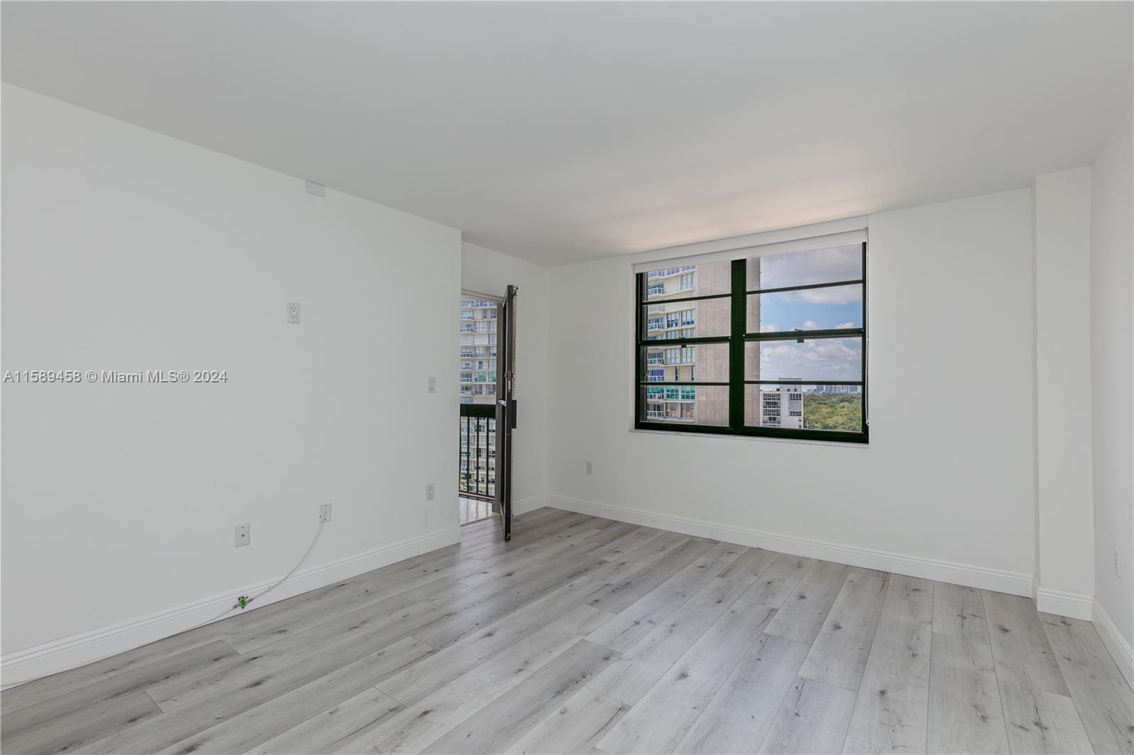 2333 Brickell Ave # 1110