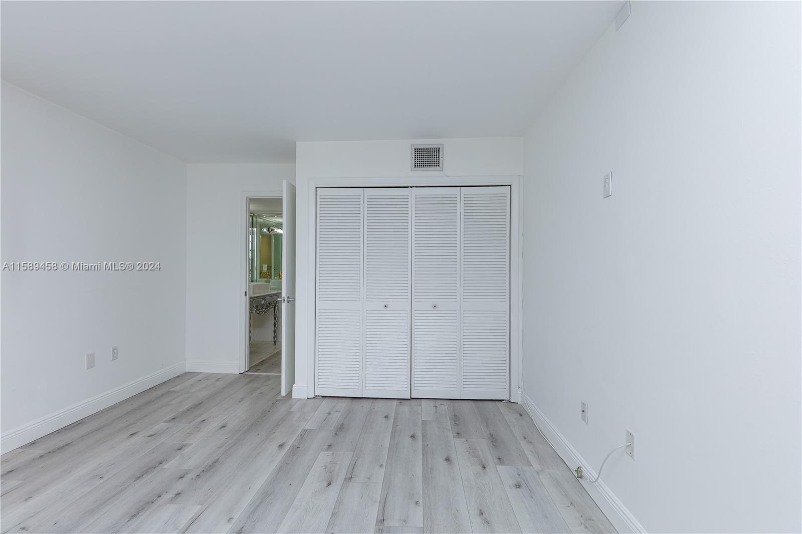 2333 Brickell Ave # 1110